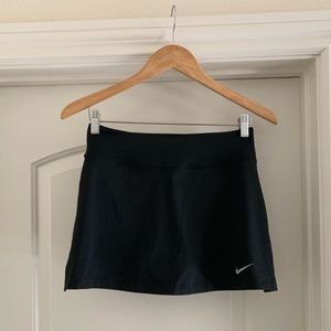 NIKE tennis skort